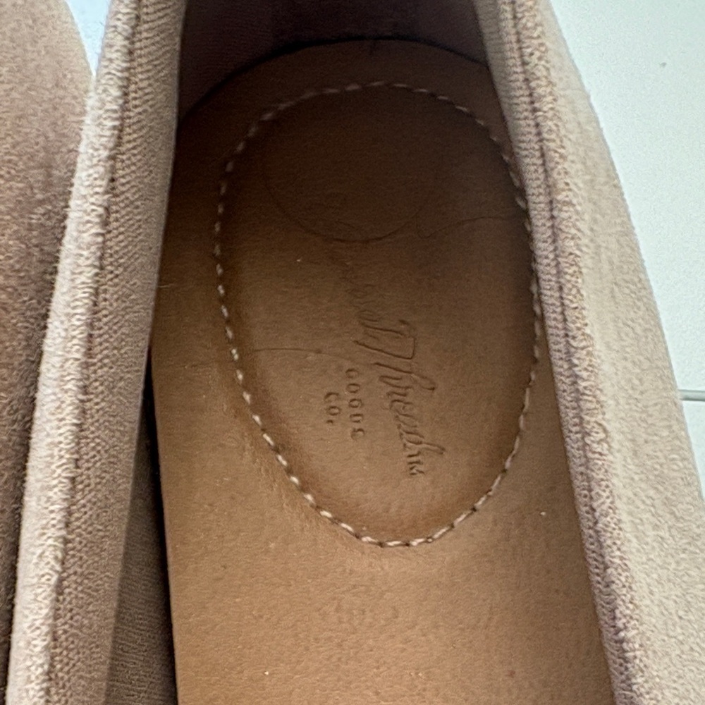 Universal Thread Tan Women's Flats - Picture 3 of 3